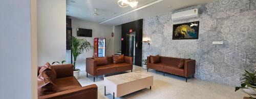 Indore Hotel | Hotel Stayzy Evanka Brilliant Convention