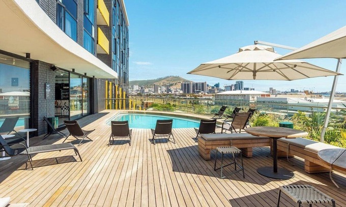 Cape Town City Centre Apartment | Hotel Style Living at WEX1w/WIFI