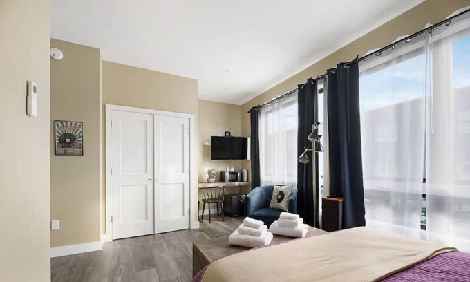 Knightville Apartment | Hotel Style Music Themed Suite