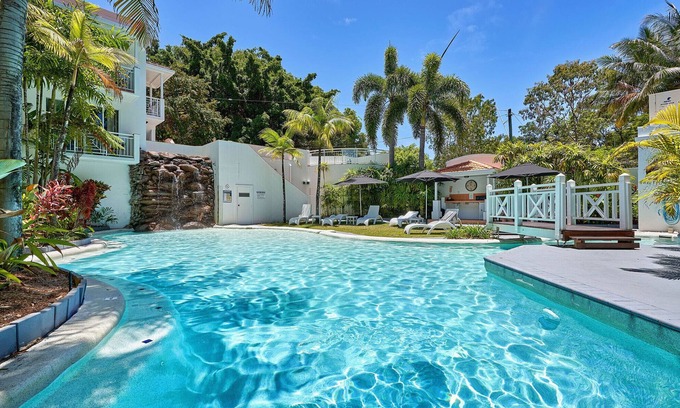 Palm Cove Apartment | Hotel style room in Alassio Palm Cove