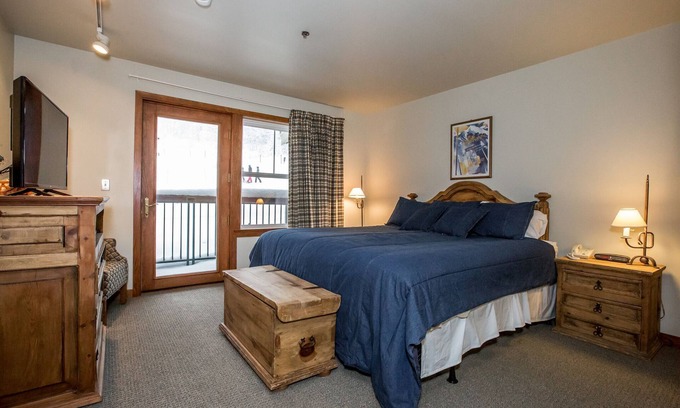 Whitefish Hotel | Hotel Style Room in the Heart of Whitefish Mountain Resort Village