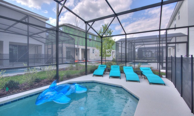 Kissimmee Bed & Breakfast | Hotel Styled Bedrooms in a Villa