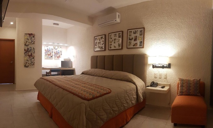 Downtown Cancun Hotel | Hotel & Suites Nader