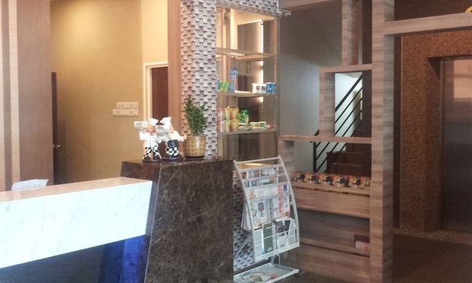 Taman Pengkalan Jaya Hotel | Hotel Suria 18