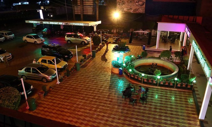 Kamrej Hotel | Hotel Swagat Inn And Guest House