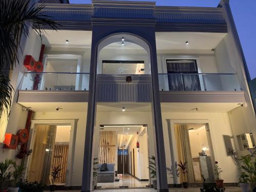 Basai Hotel | Hotel Taj Way by Jyoti Villa