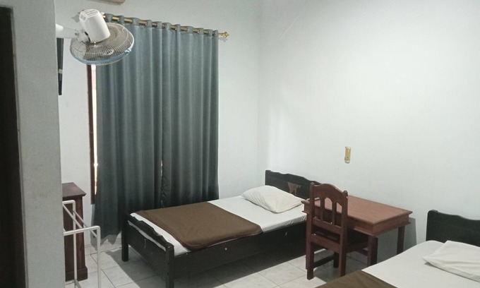 Delod Peken Hotel | Hotel Taman Rai