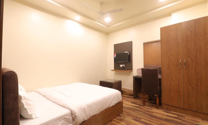Mohangarh Hotel | Hotel The Ashiyana inn bangla bazar