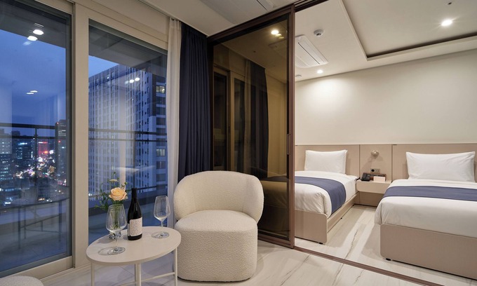 Jongno Hotel | HOTEL THE BOTANIK SEWOON MYEONGDONG