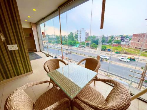 Chandigarh Hotel | Hotel The pearl Grand