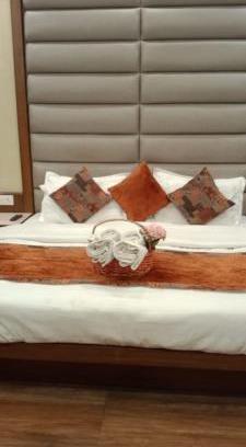 Mussoorie Hotel | Hotel The Pine Villa