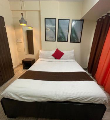Kolkata House | Hotel The Stays