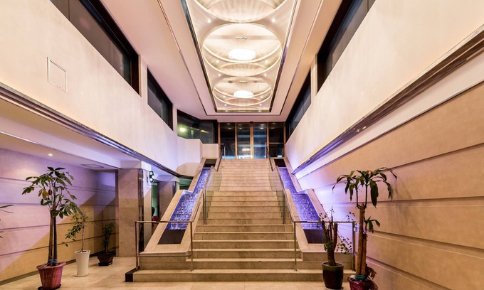 Jamwon-dong Hotel | Hotel Tirol