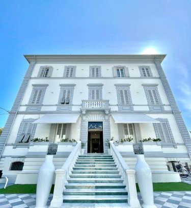 Marina di Massa Hotel | Hotel Tirreno