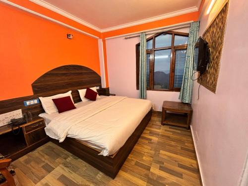 Shimla Hotel | Hotel Tirupati Inn Hill View