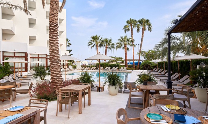 Santa Eulalia del Rio Hotel | Hotel Tres Torres
