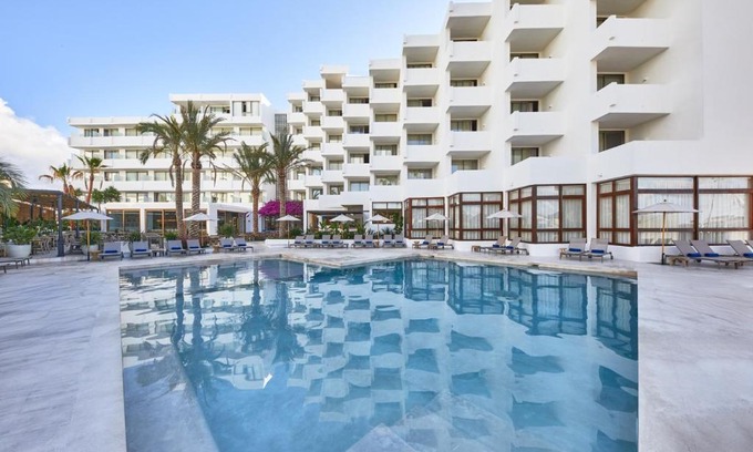 Santa Eulalia del Rio Hotel | Hotel Tres Torres