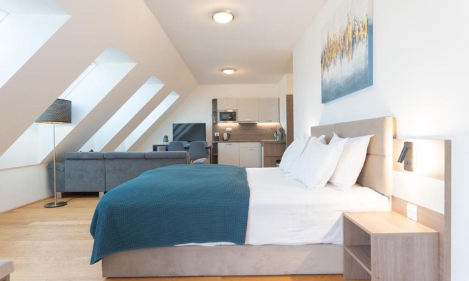 Favoriten Apartment | Hotel Triester