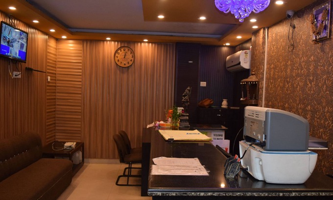 Haridwar Bed & Breakfast | Hotel Trishul By T And M Hotels