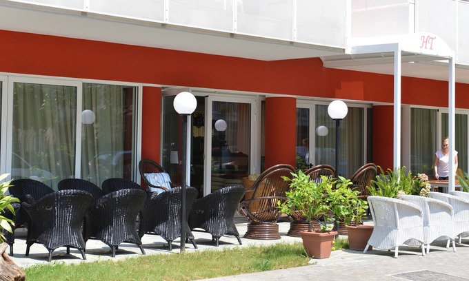 Fogliano Marina Hotel | Hotel Tritone