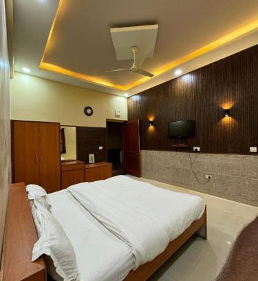 Uchiyarda Hotel | Hotel Udai Garh Palace