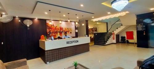 Varanasi Hotel | Hotel Varuna Grand