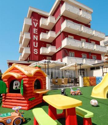 Fogliano Marina Hotel | Hotel Venus