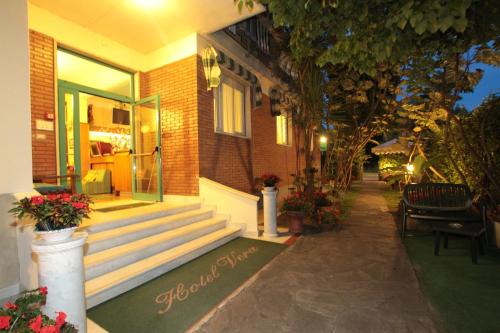 Marina di Massa Hotel | Hotel Vera