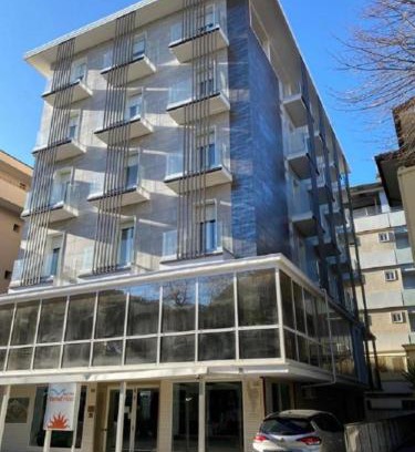 Marebello Hotel | Hotel Vernel