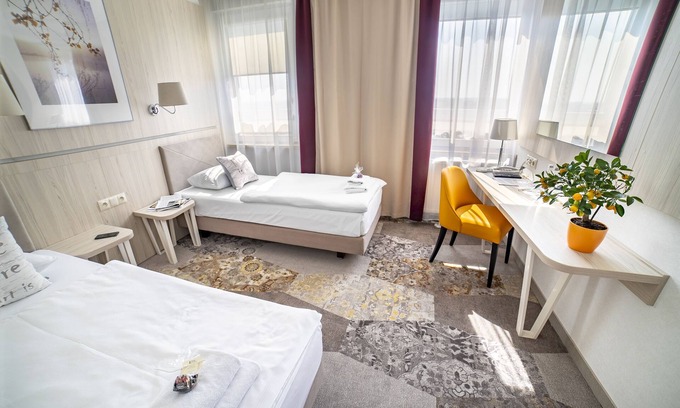 Srodmiescie Hotel | Hotel Victoria