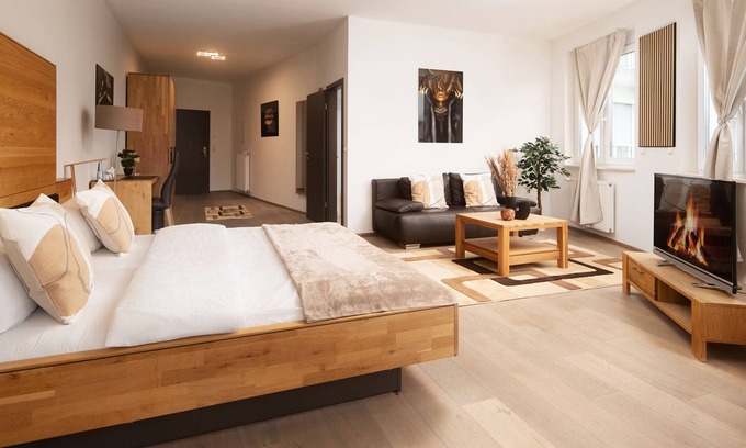 Bad Krozingen Hotel | Hotel Vier Jahreszeiten direkt an den Kliniken und Therme Bad Krozingen, nahe Freiburg