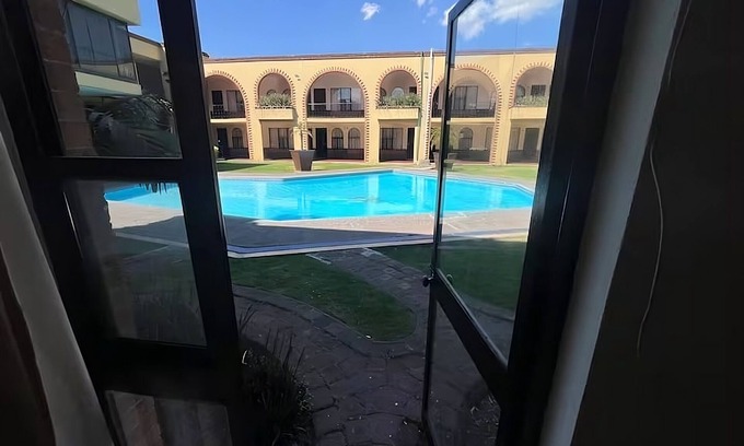 Morelia Apartment | Hotel Villa Capri : 2 double beds 4 Guests