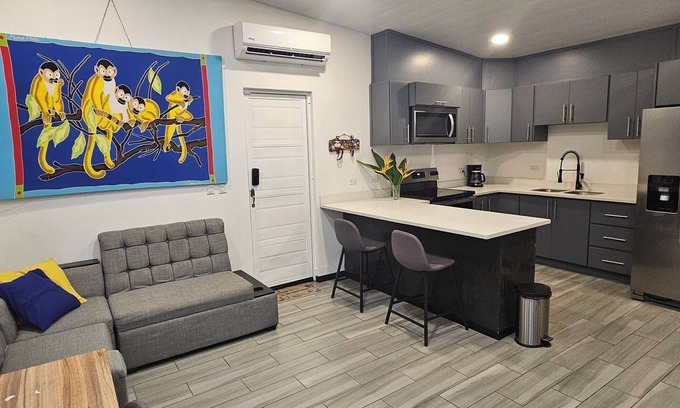 Parrita Villa | Hotel Villa Elenita - Parrita