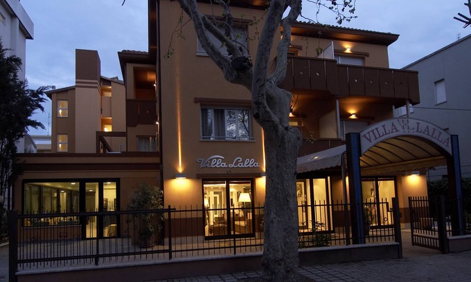 Marina Centro Hotel | Hotel Villa Lalla