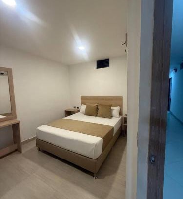 Florida Nueva Hotel | Hotel Villa Real, Medellin,Laureles,Estadio,Turismocolombia-fit