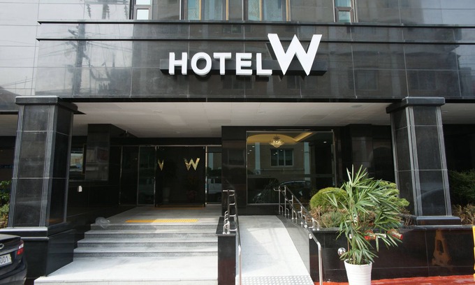 Yeon-dong Hotel | Hotel W Shinjeju