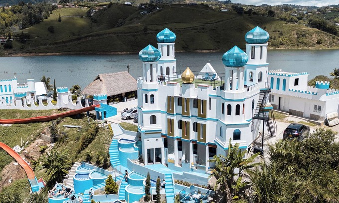 El Penol Other | Hotel y Termales Castillo del Lago