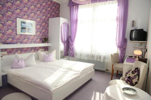 Badenweiler Hotel | HOTEL YOGA JASMIN ehemals Hotel Eberhardt-Burghardt