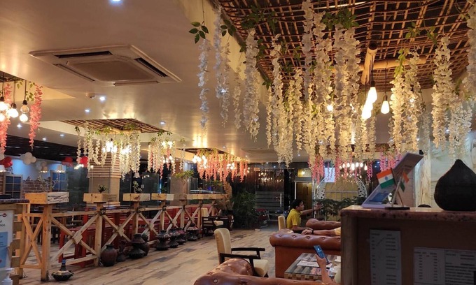 Civil Lines Hotel | HOTEL YUGANTAR & BANQUETS