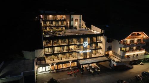 Ischgl Hotel | Hotel Zalwonder