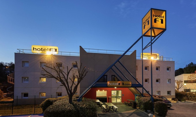 11th Arrondissement Hotel | hotelF1 Marseille