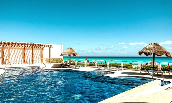 Zona Hotelera Apartment | HotelZone L17 Beach Access