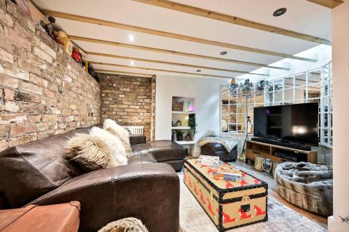 Finchley House | HotTub Spacious Garden house
