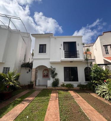 Downtown Cancun House | House 15 minutes from the hotel zone-casa a 15 min de zona hotelera