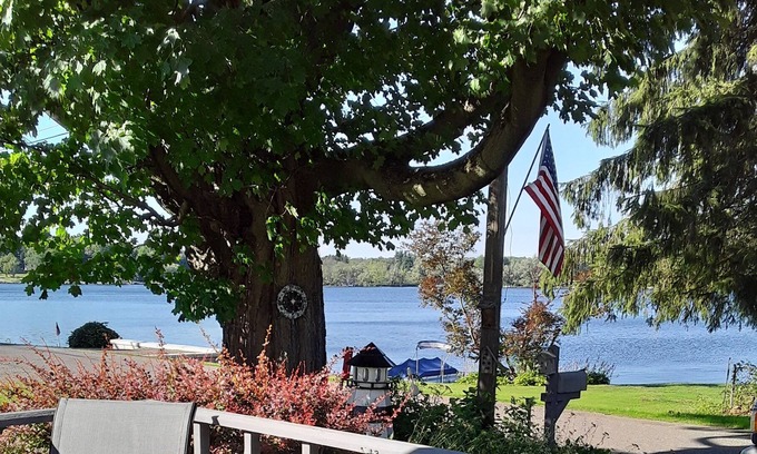 Lily Dale House | House, 2BR sleeps 4, 1 ½ bath, across from 1st Cassadaga lake. No lake access.