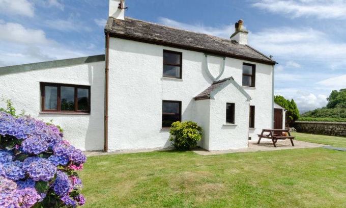 Llanfaglan House | House ∙ 3 bedrooms ∙ 5 guests