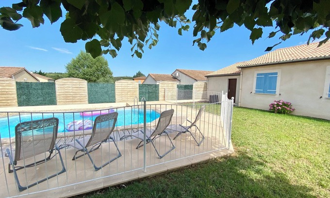 Lavilledieu House | House 6p, 3ch, private pool, jacuzzi, large garden with petanque game
