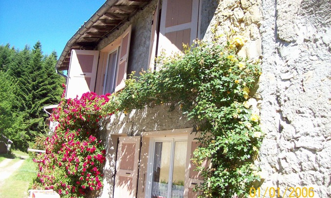 Fougax-et-Barrineuf House | House altitude 1000 meters Forest Mountain Nature
