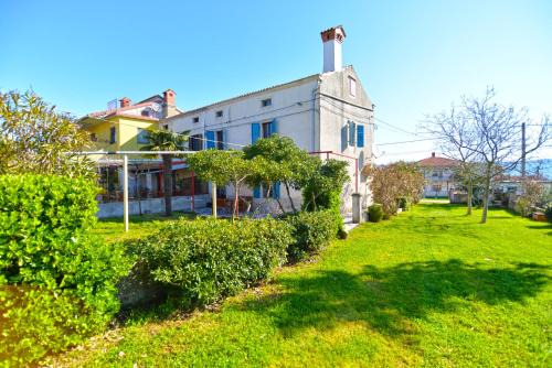 Rakalj House | House Angela 1585