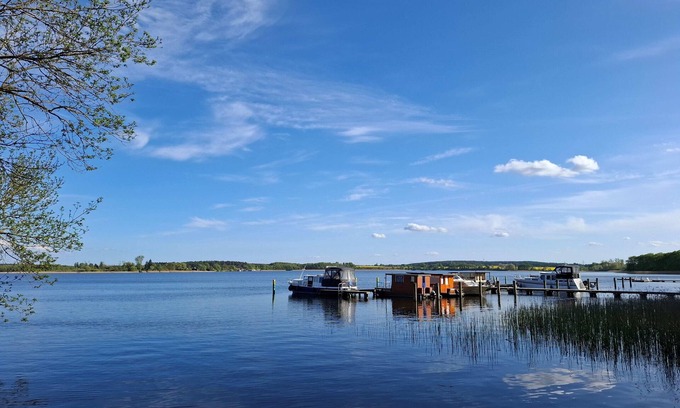 Wesenberg Boat Rental | House Boat 'Helena' with Lake View